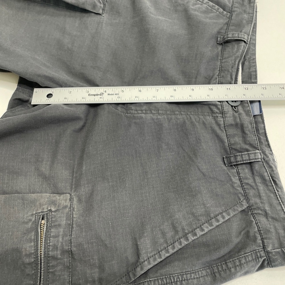 Y2K Nike Cargo Shorts Men 34 Gray Swoosh Baggy Grunge Outdoor Utility Hike Trail - Picture 14 of 16